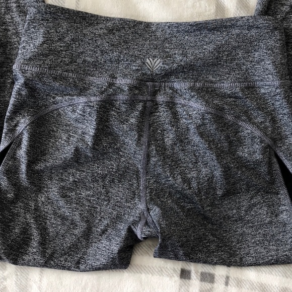 Forever 21 Grey Leggings - Picture 5 of 6
